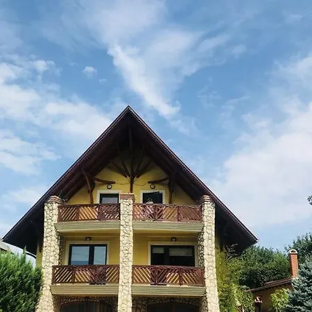 Noel Lelle * Балатонлелле